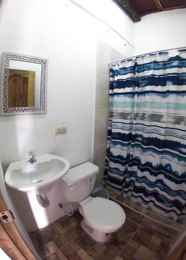 Auberge de jeunesse Iguana Beach House à Montañita Extérieur photo